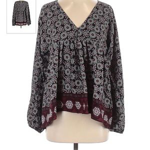 T Los Angeles Long Sleeve Blouse Size Small